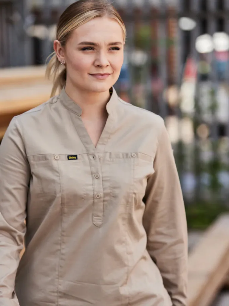 WOMEN'S STRETCH V-NECK CLOSED FRONT SHIRT